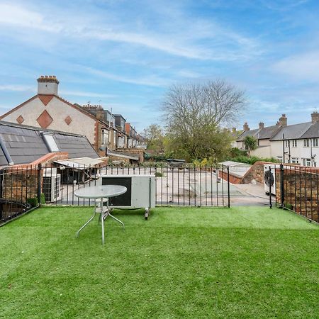 The Tooting Bec Hideaway - Prime Location Apartment Лондон Екстериор снимка