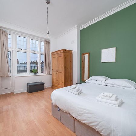The Tooting Bec Hideaway - Prime Location Apartment Лондон Екстериор снимка