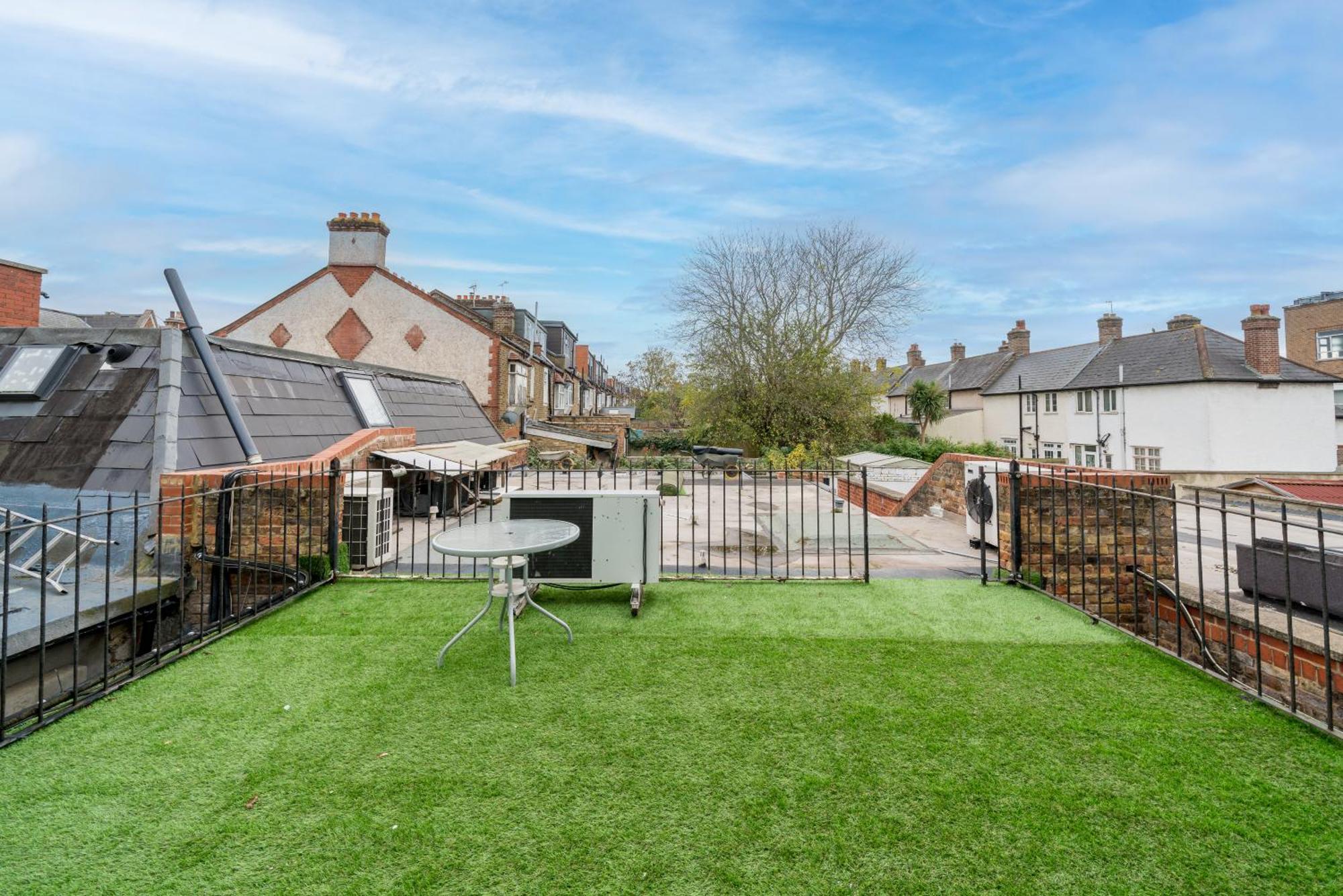 The Tooting Bec Hideaway - Prime Location Apartment Лондон Екстериор снимка