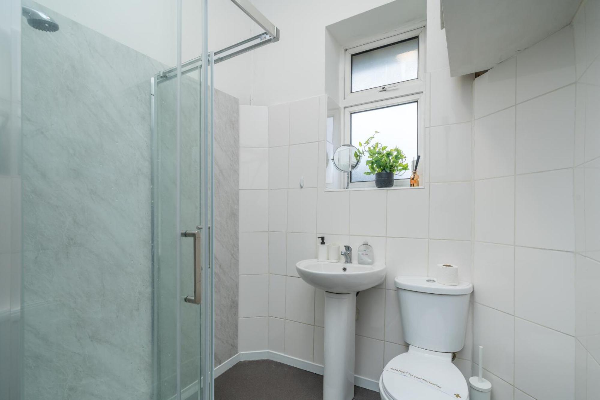 The Tooting Bec Hideaway - Prime Location Apartment Лондон Екстериор снимка
